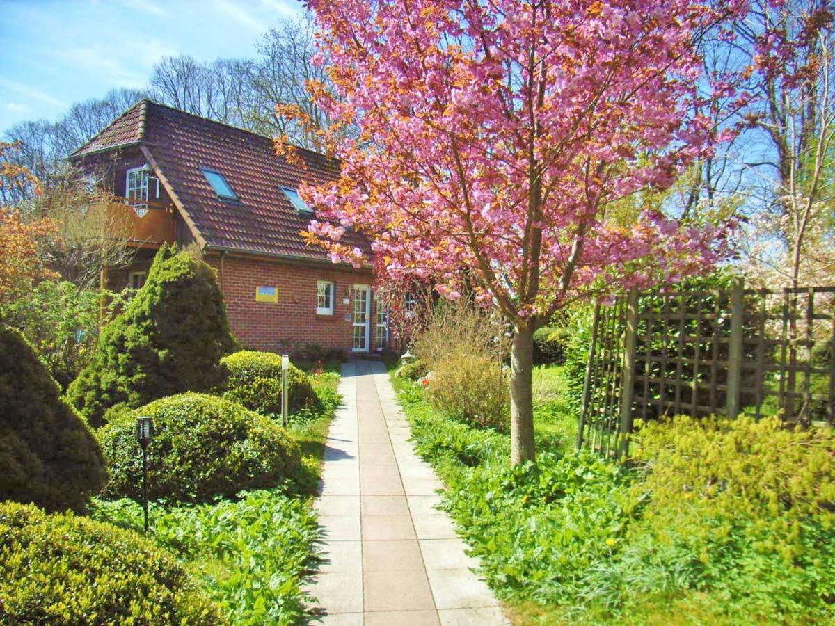 Ostsee Hotel-Pension An Der Lindenallee Bad Doberan Dış mekan fotoğraf